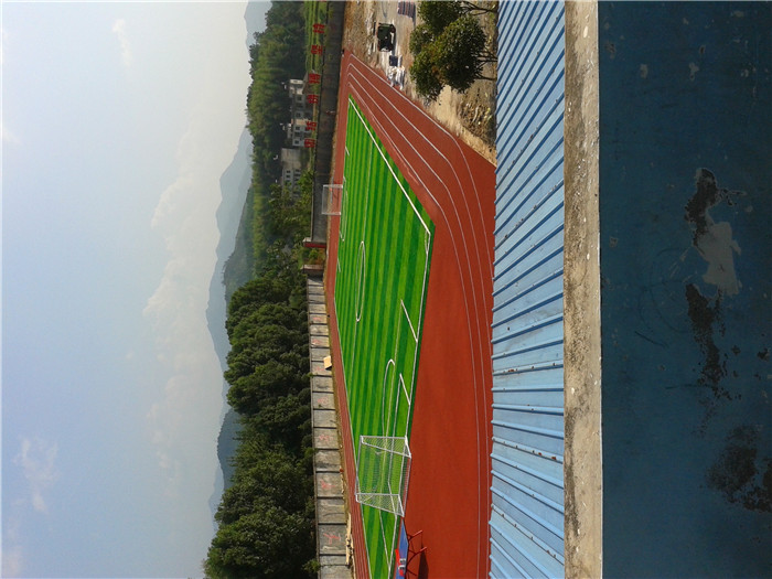 通城油坊小學(xué)運動場